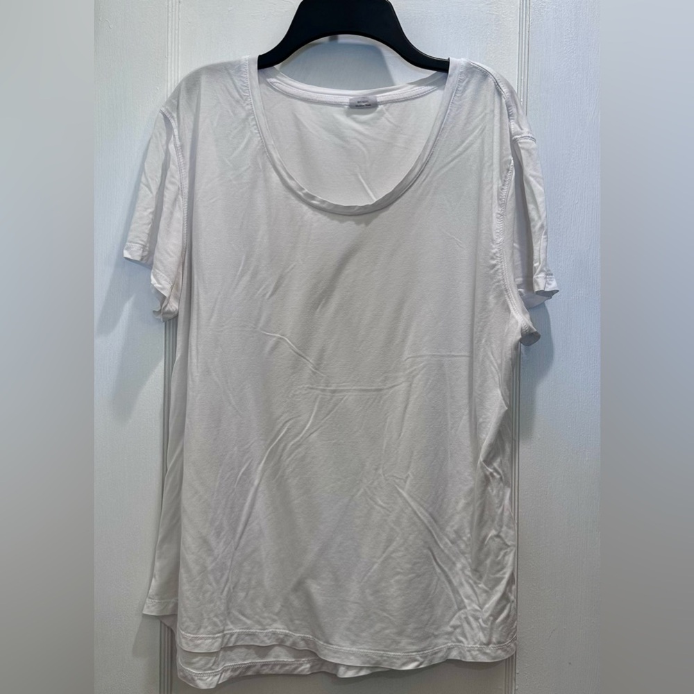 Rip Skirt Everyday Tee- white